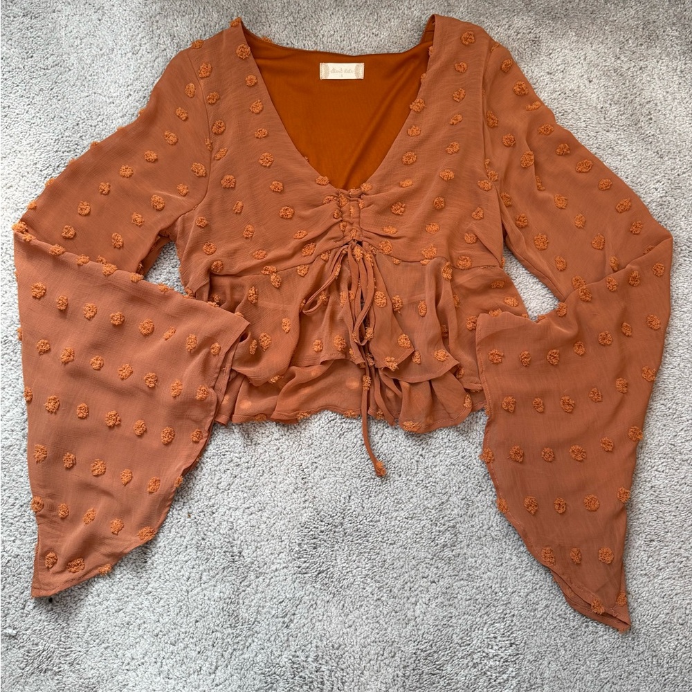 Altar’d State rust textured tie-front top 🧡